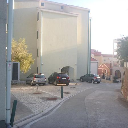Apartman Ozi Petrovac na moru Exterior foto