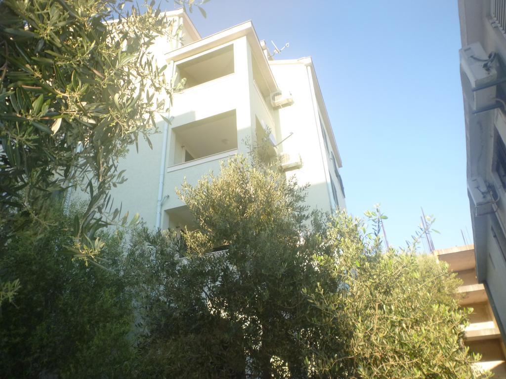 Apartman Ozi Petrovac na moru Exterior foto